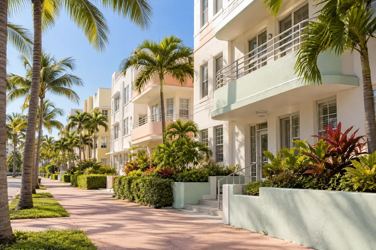 Illustration: Homes in Miami Beach