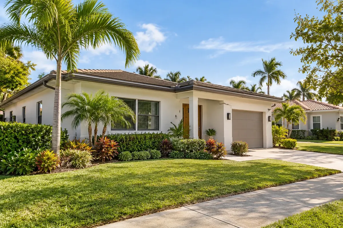 Illustration: Homes in Oakland Park